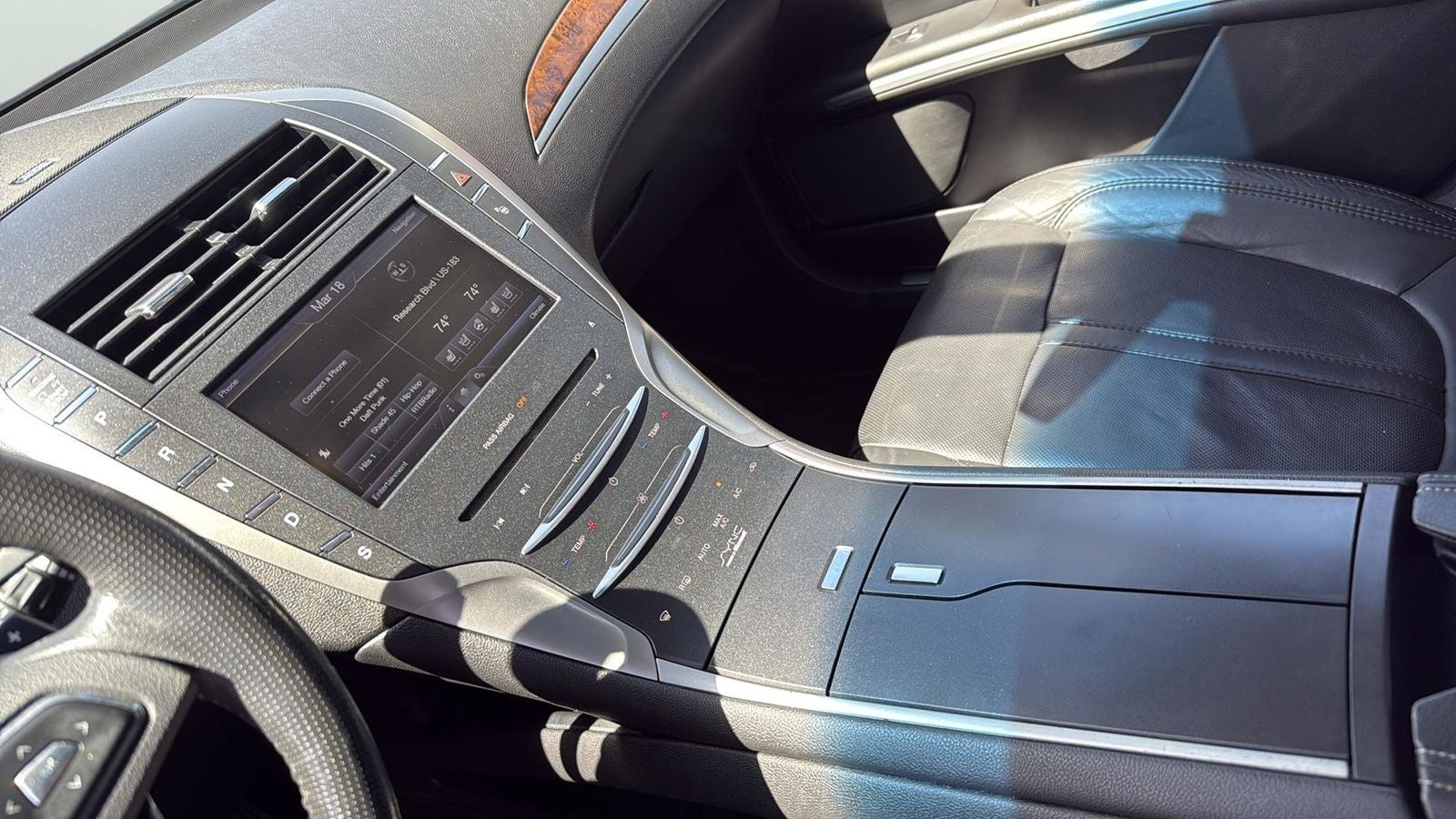 2014 Lincoln MKZ Base
