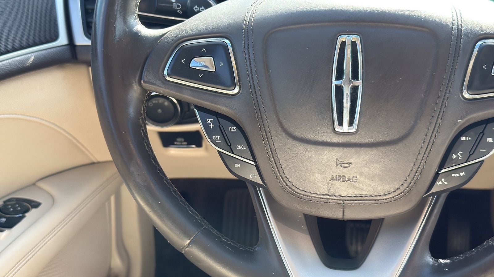2017 Lincoln MKZ Hybrid Premiere