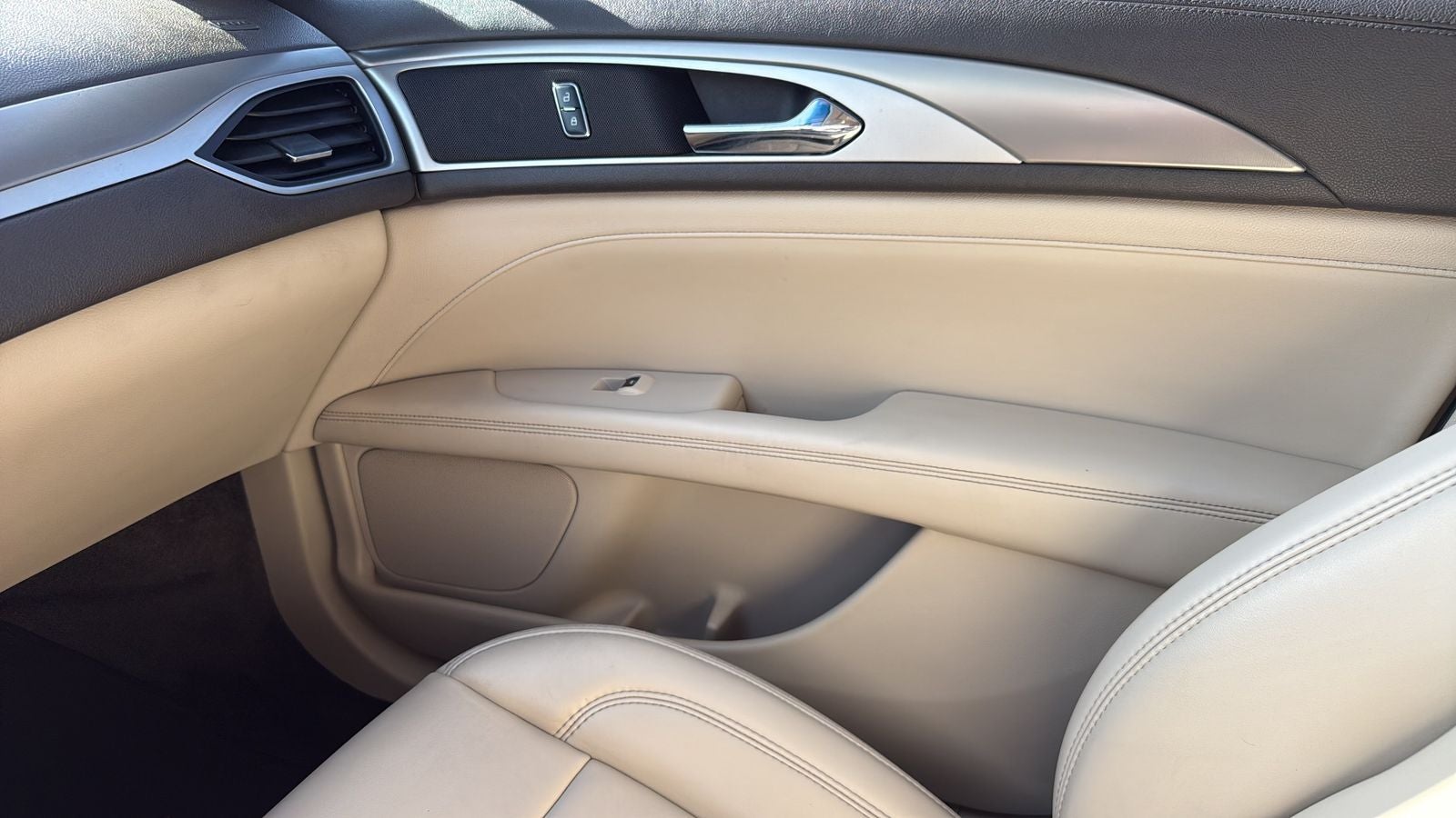 2017 Lincoln MKZ Hybrid Premiere