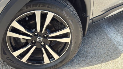 2019 Nissan Kicks SR