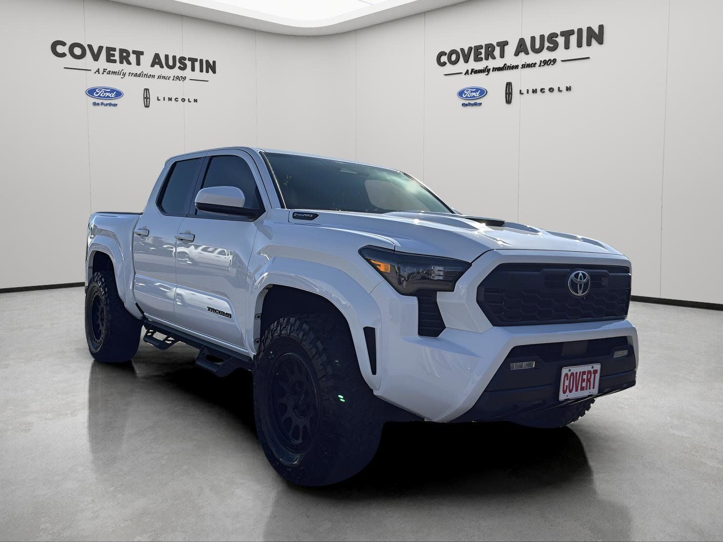 2024 Toyota Tacoma Hybrid TRD Sport
