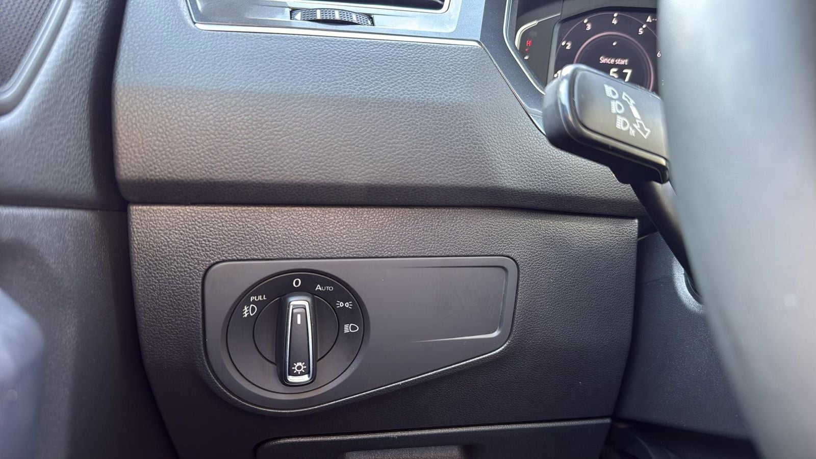 2021 Volkswagen Tiguan 2.0T SEL