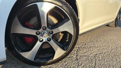 2017 Volkswagen Golf GTI S
