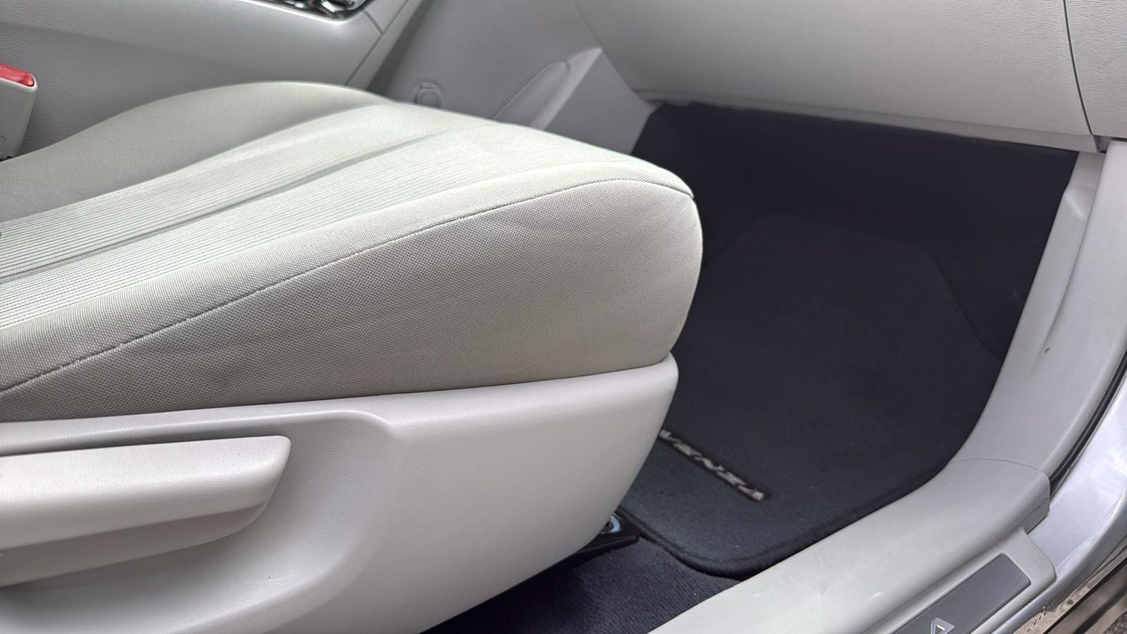 2012 Toyota Venza LE