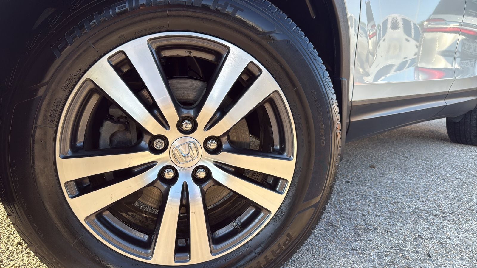 2016 Honda Pilot EX-L w/Rear Entertainment System
