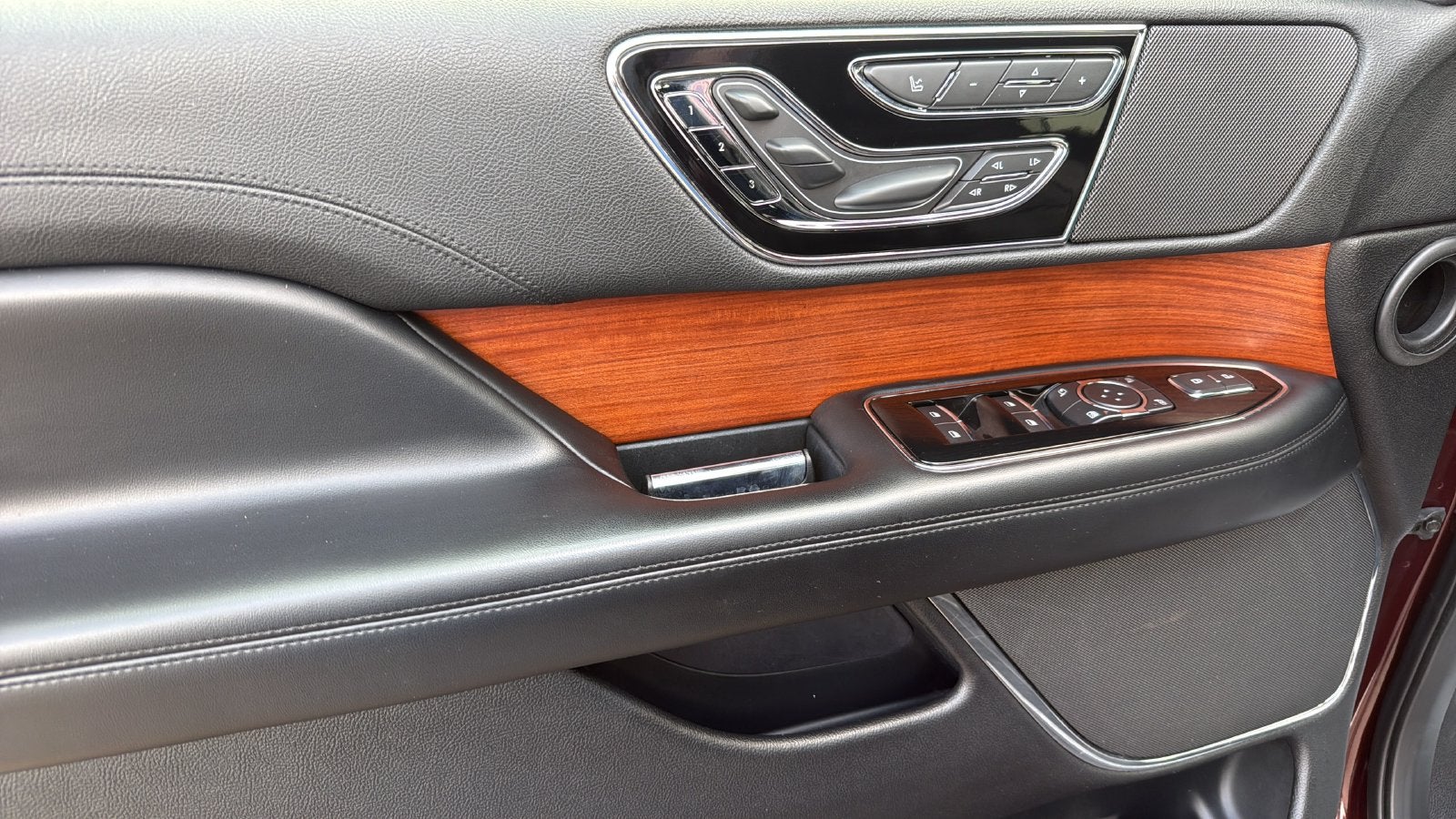 2019 Lincoln Navigator Select