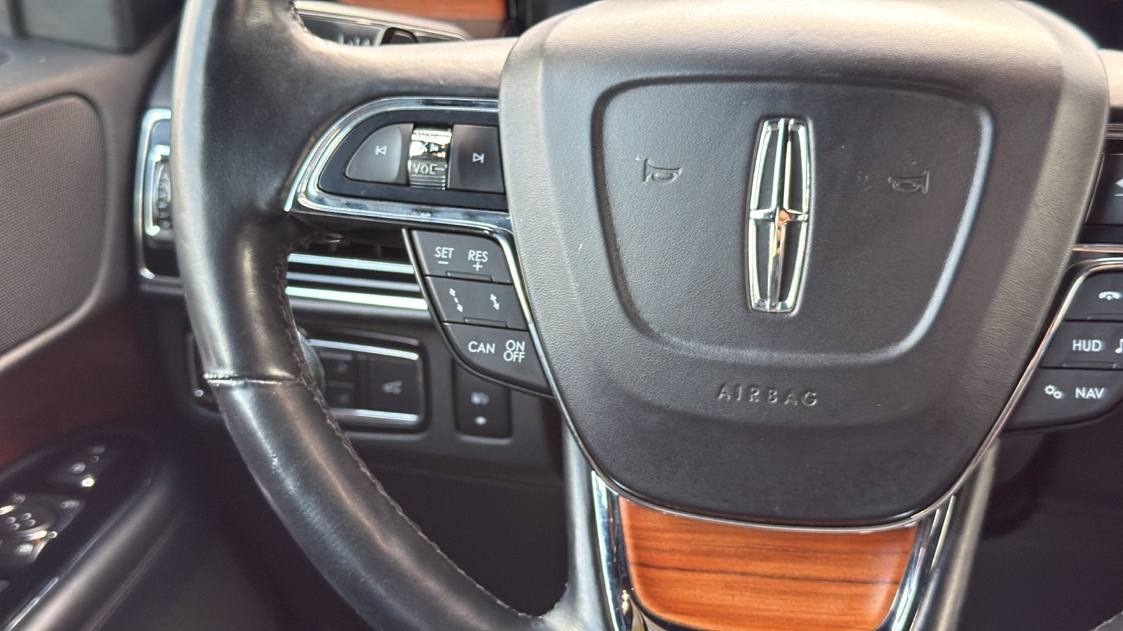 2019 Lincoln Navigator Select