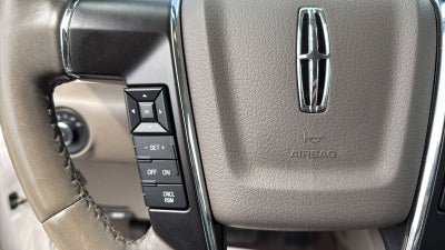 2017 Lincoln Navigator Select