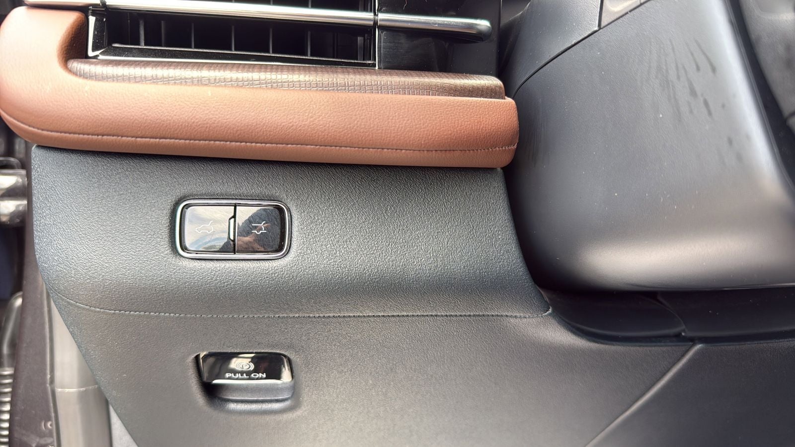 2025 Lincoln Navigator Reserve - Photo 17