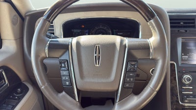 2015 Lincoln Navigator L Base
