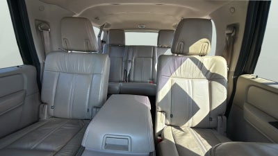 2015 Lincoln Navigator L Base