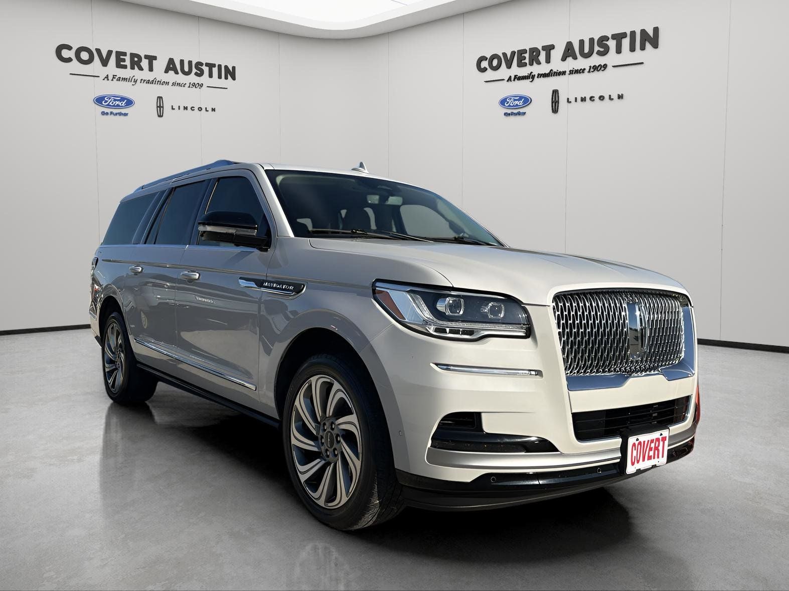 2023 Lincoln Navigator L Reserve