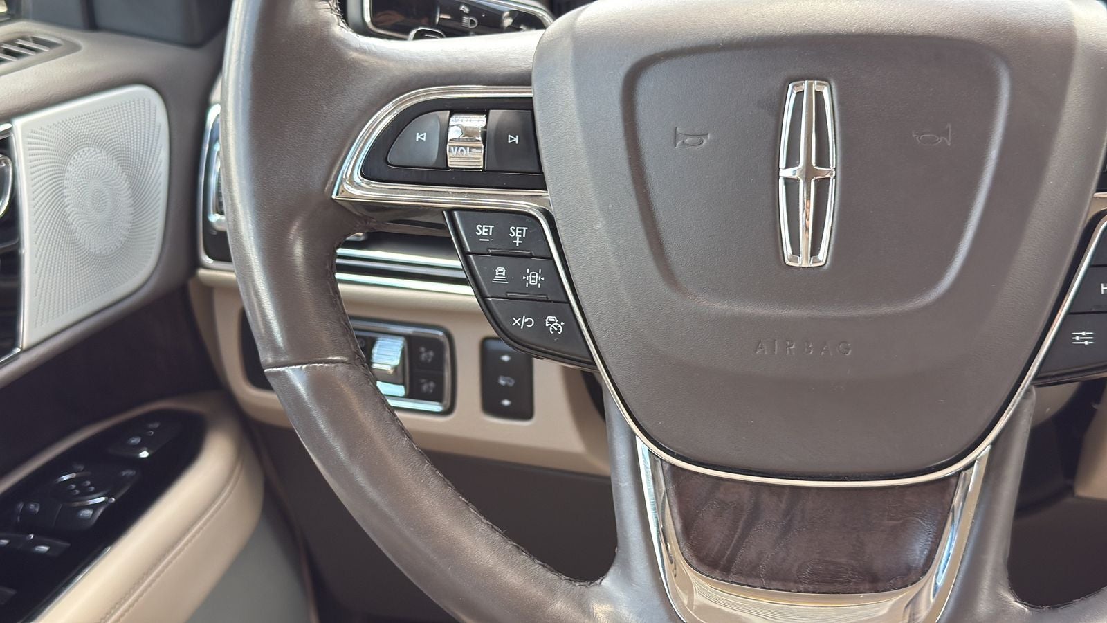 2022 Lincoln Navigator L Reserve