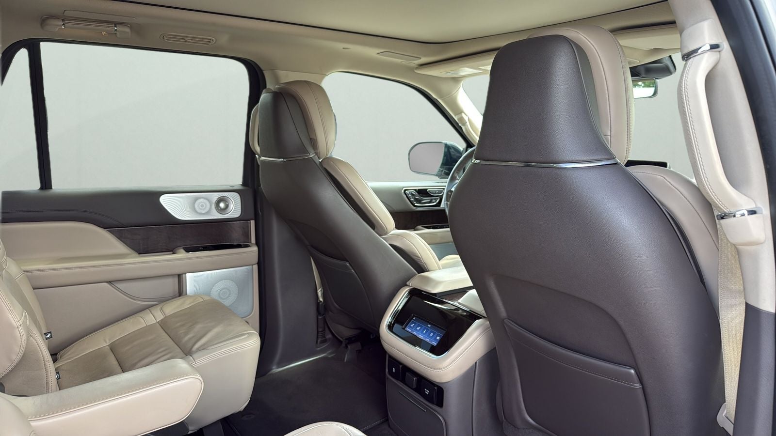 2022 Lincoln Navigator L Reserve