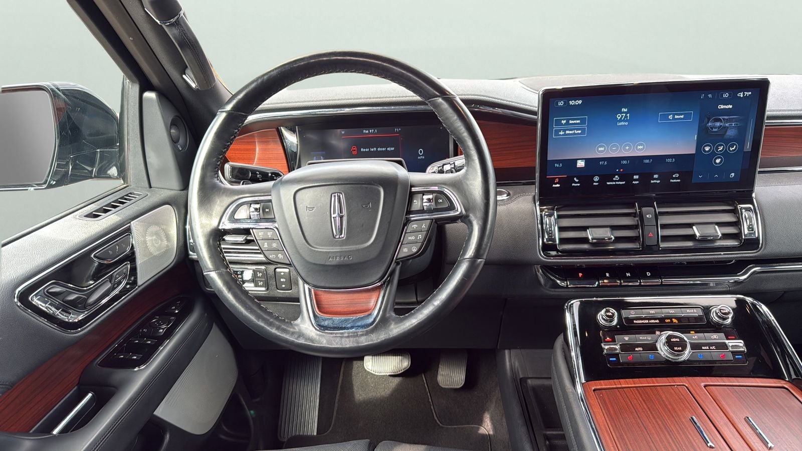 2022 Lincoln Navigator L Reserve