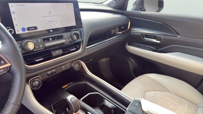 2025 Toyota Grand Highlander Hybrid MAX Platinum