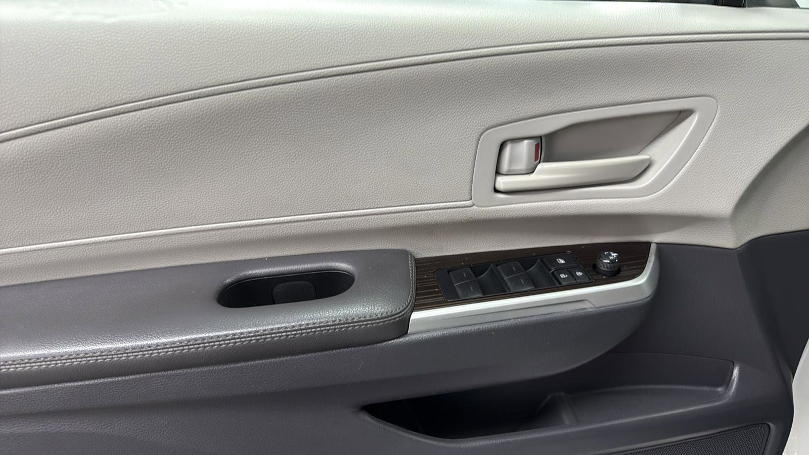 2024 Toyota Sienna LE 8 Passenger