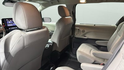 2024 Toyota Sienna LE 8 Passenger