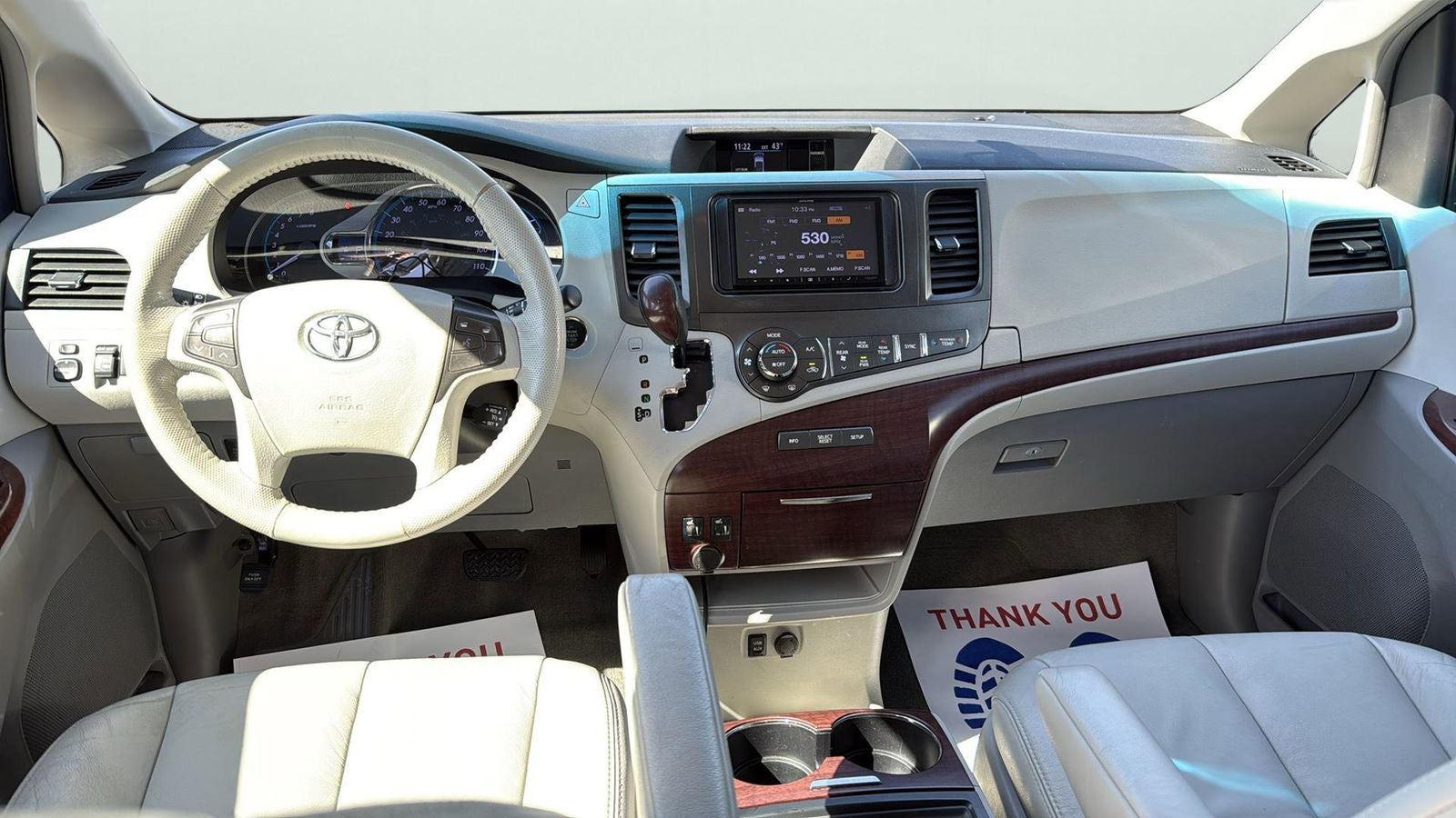 2013 Toyota Sienna XLE 8 Passenger