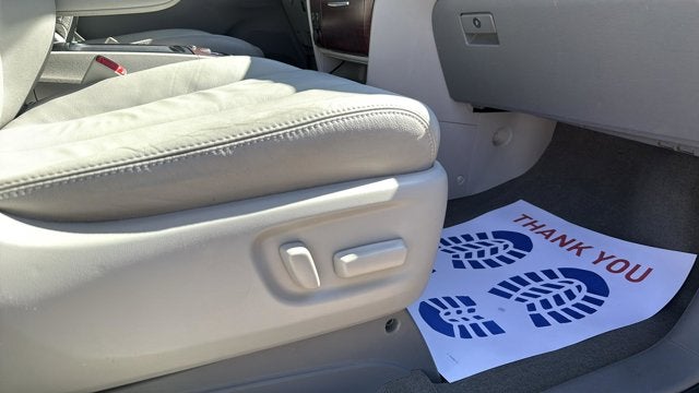 2013 Toyota Sienna XLE 8 Passenger