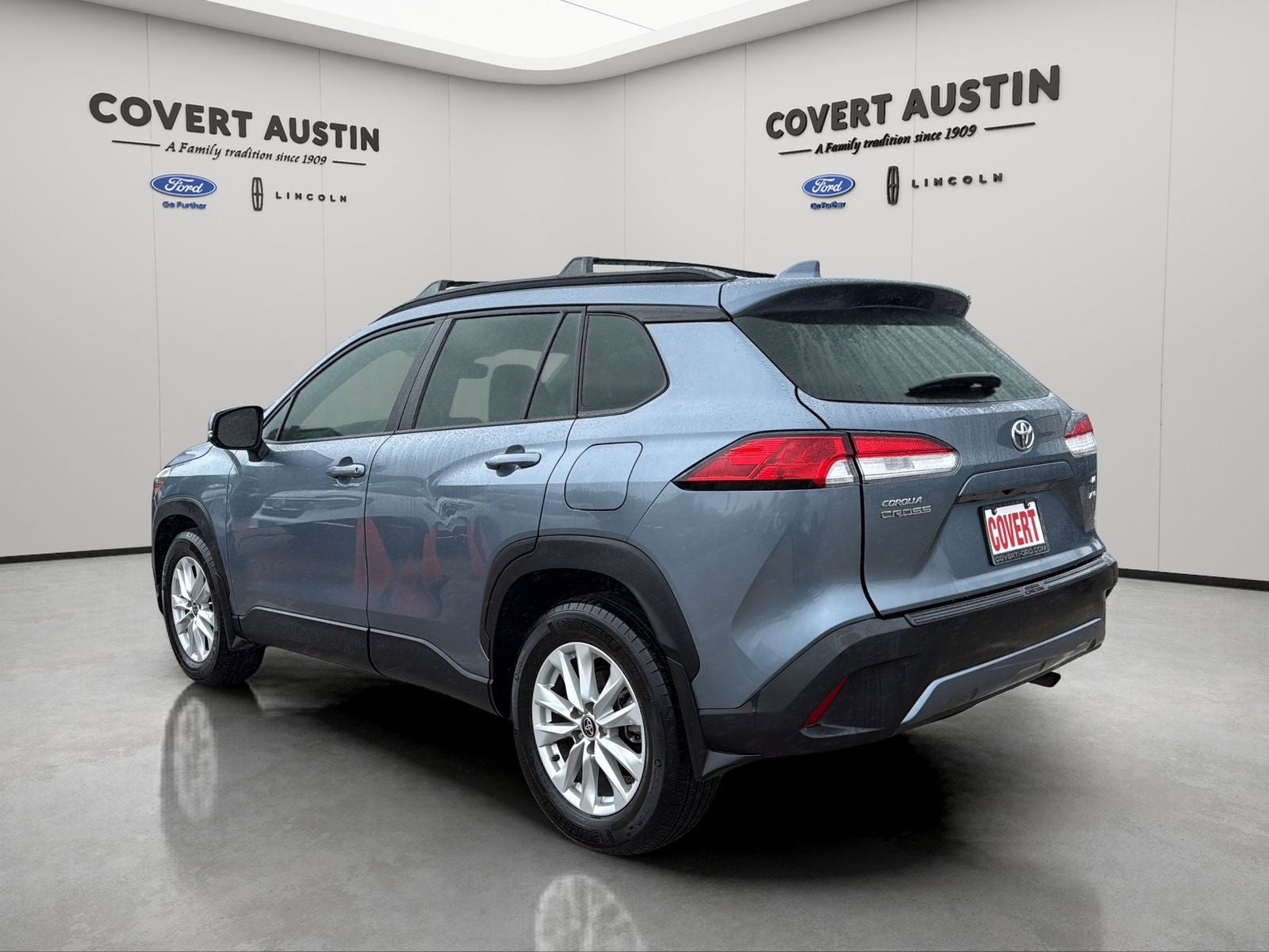 2024 Toyota Corolla Cross LE