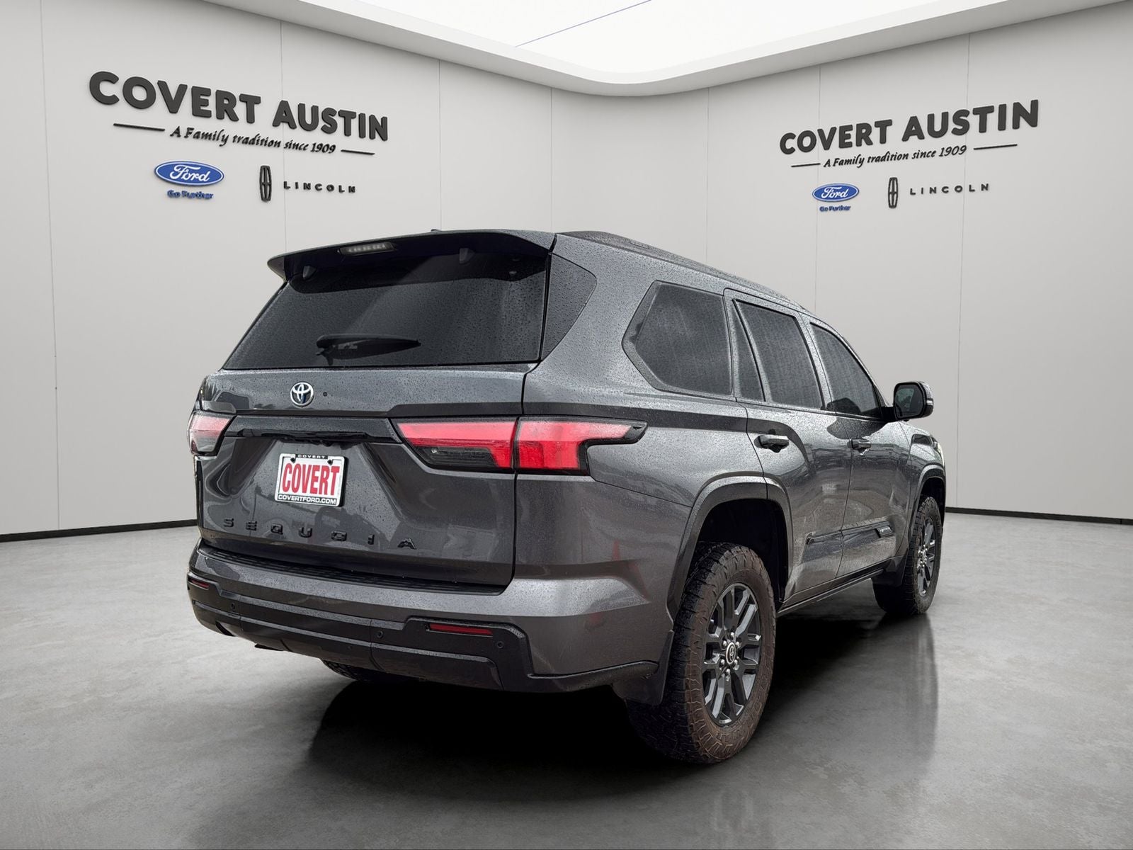 2023 Toyota Sequoia Platinum