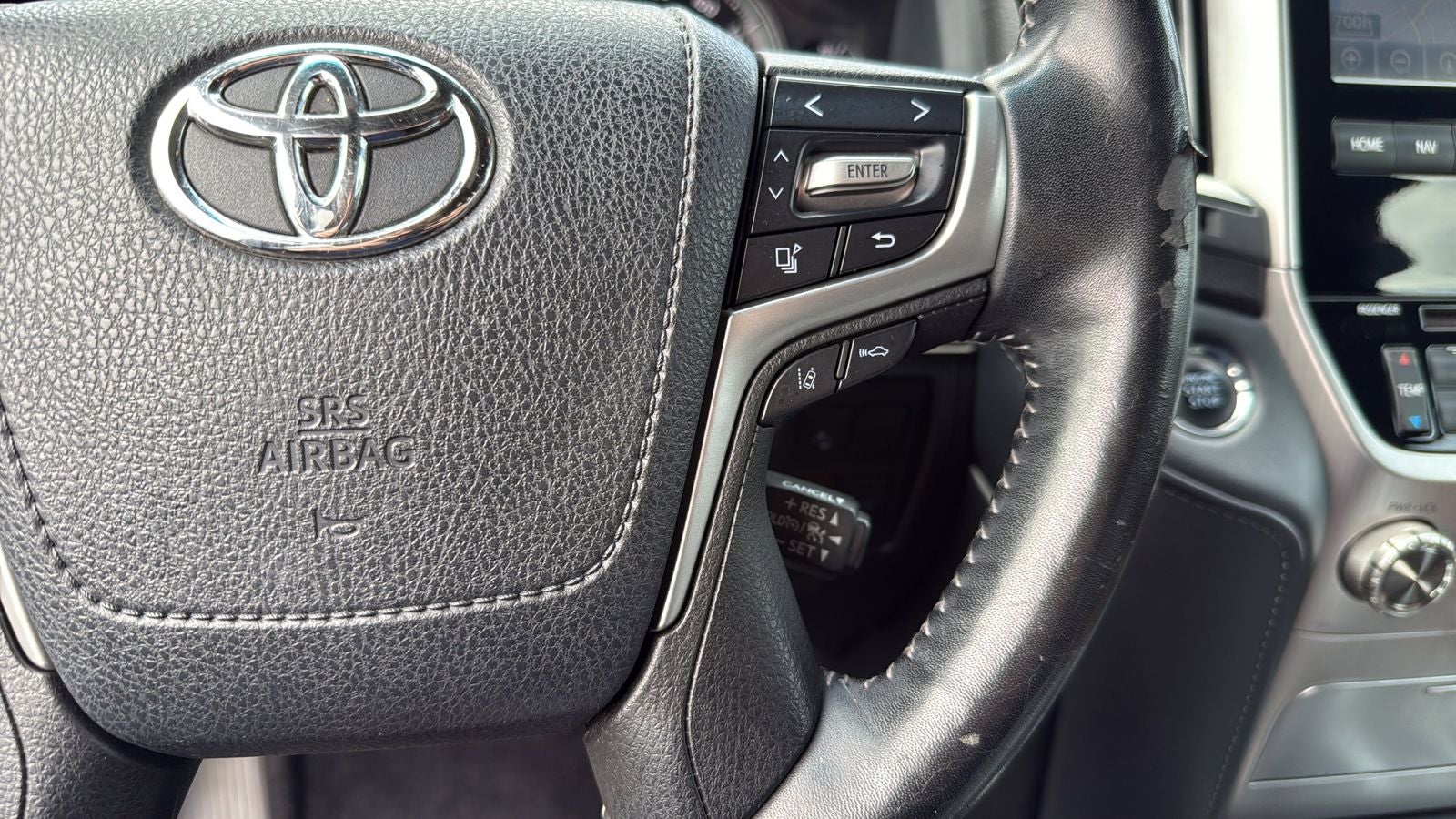 2018 Toyota Land Cruiser Base