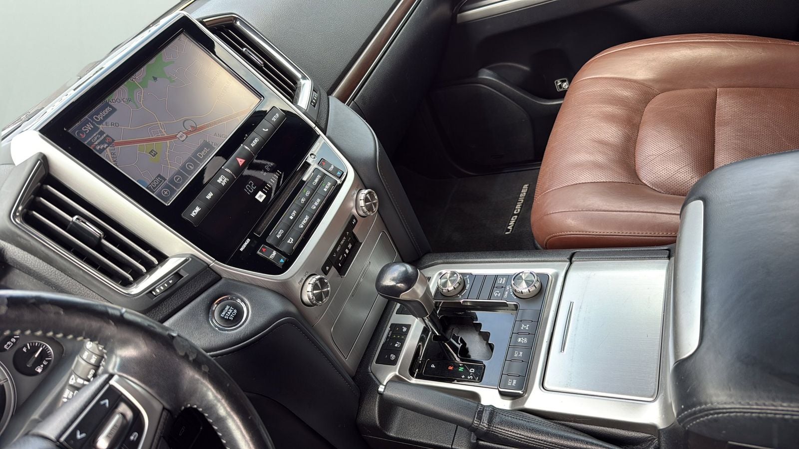 2018 Toyota Land Cruiser Base