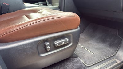 2018 Toyota Land Cruiser Base