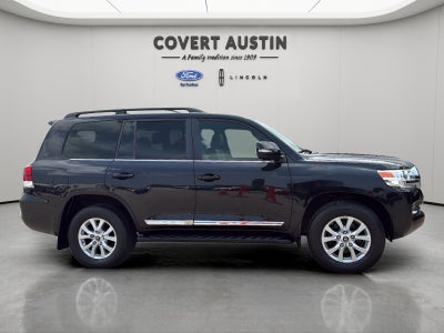 2018 Toyota Land Cruiser Base