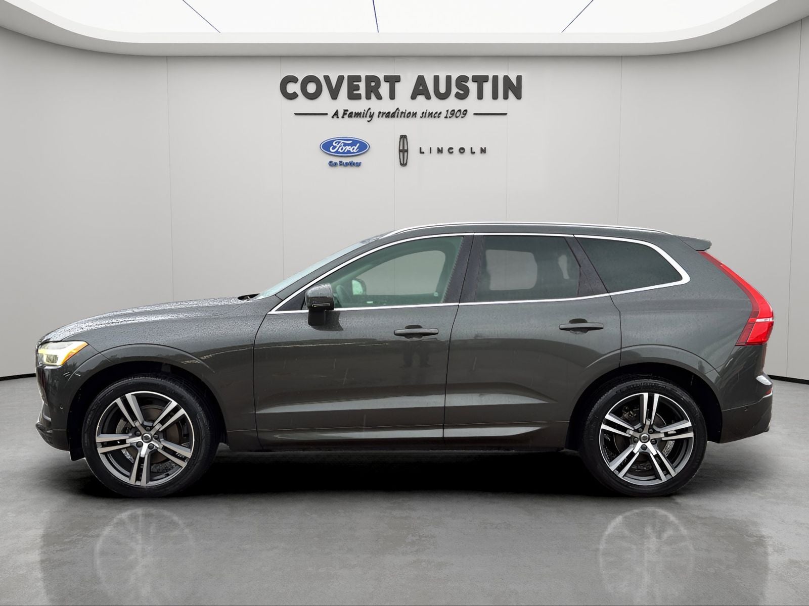 2019 Volvo XC60 T5 Momentum