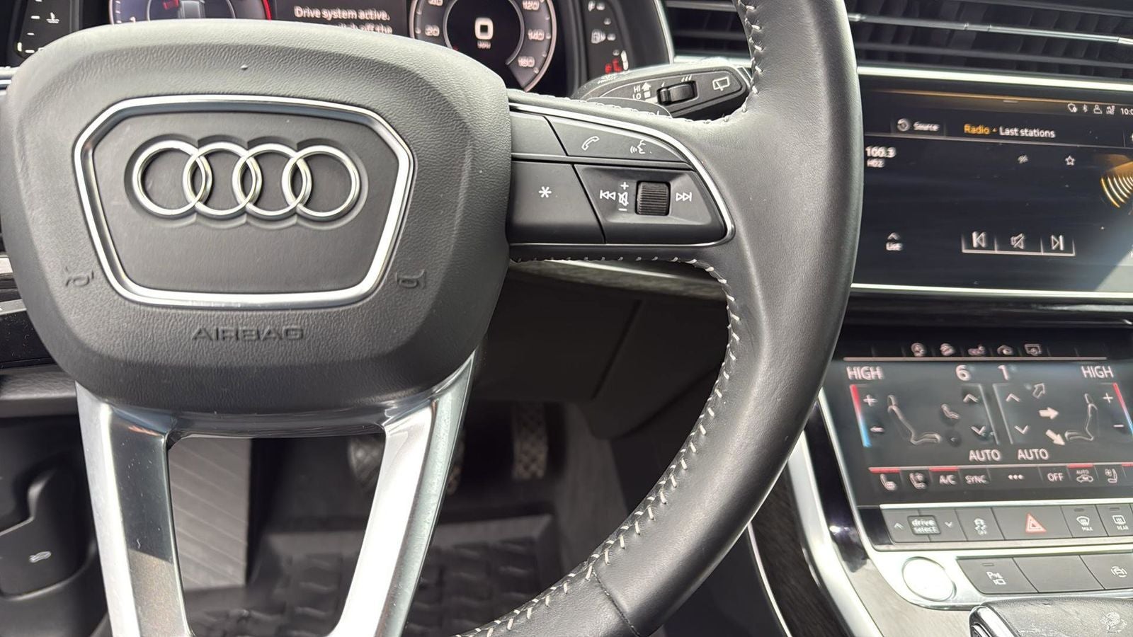 2020 Audi Q8 55 Premium Plus quattro