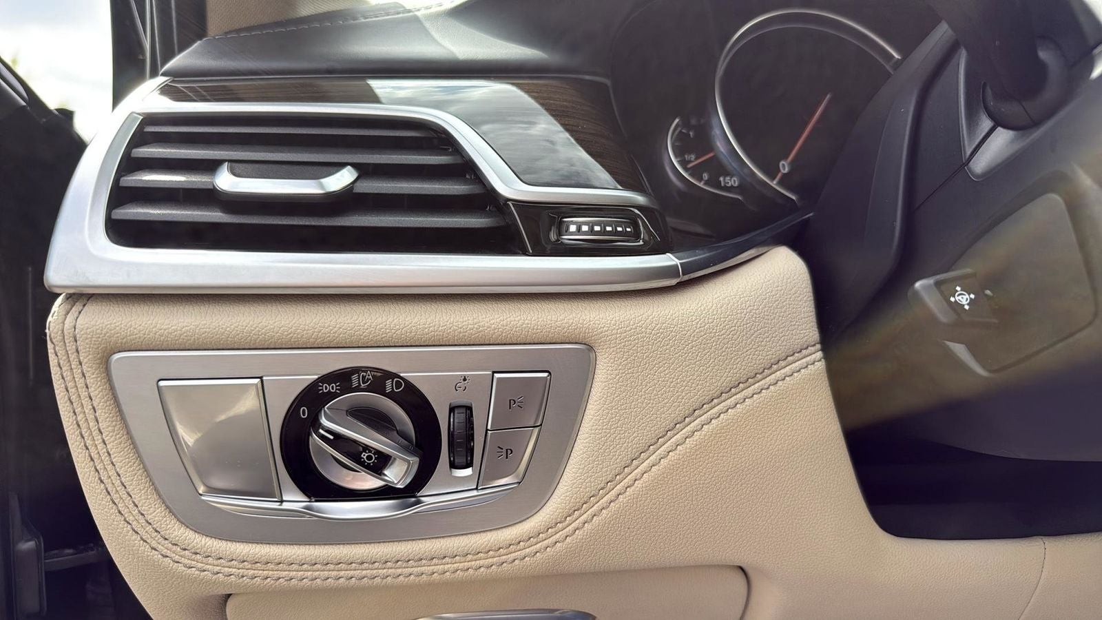 2019 BMW 7 Series 740i