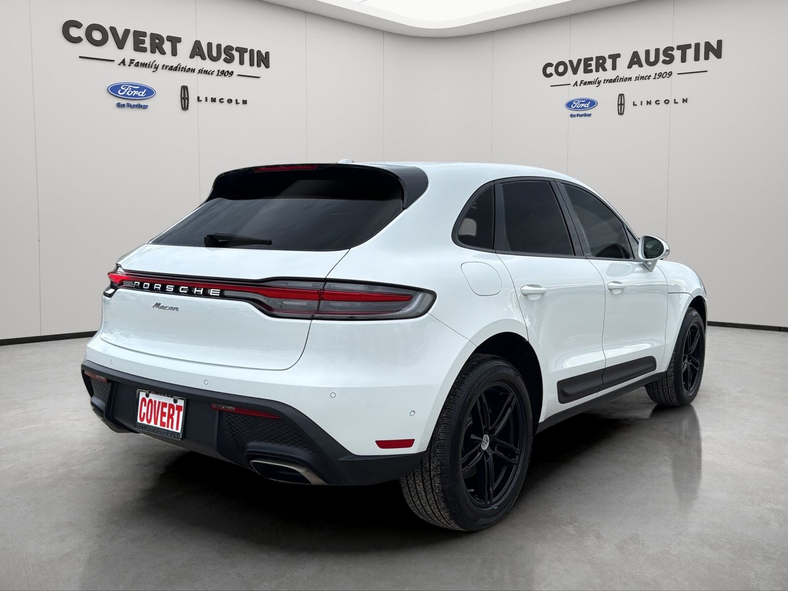 2024 Porsche Macan Base