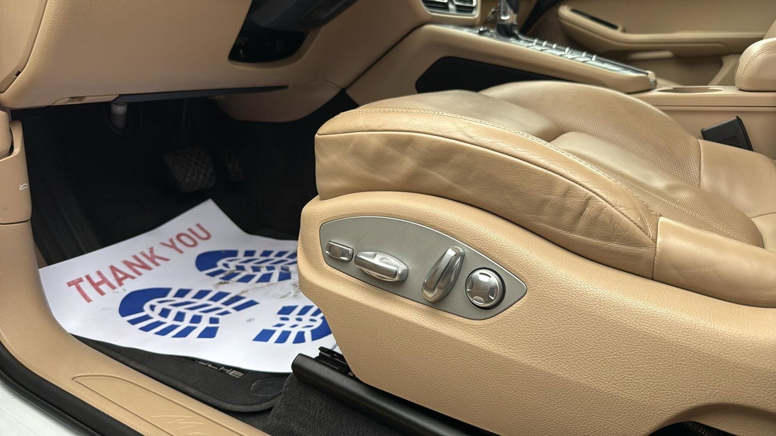 2020 Porsche Macan Base