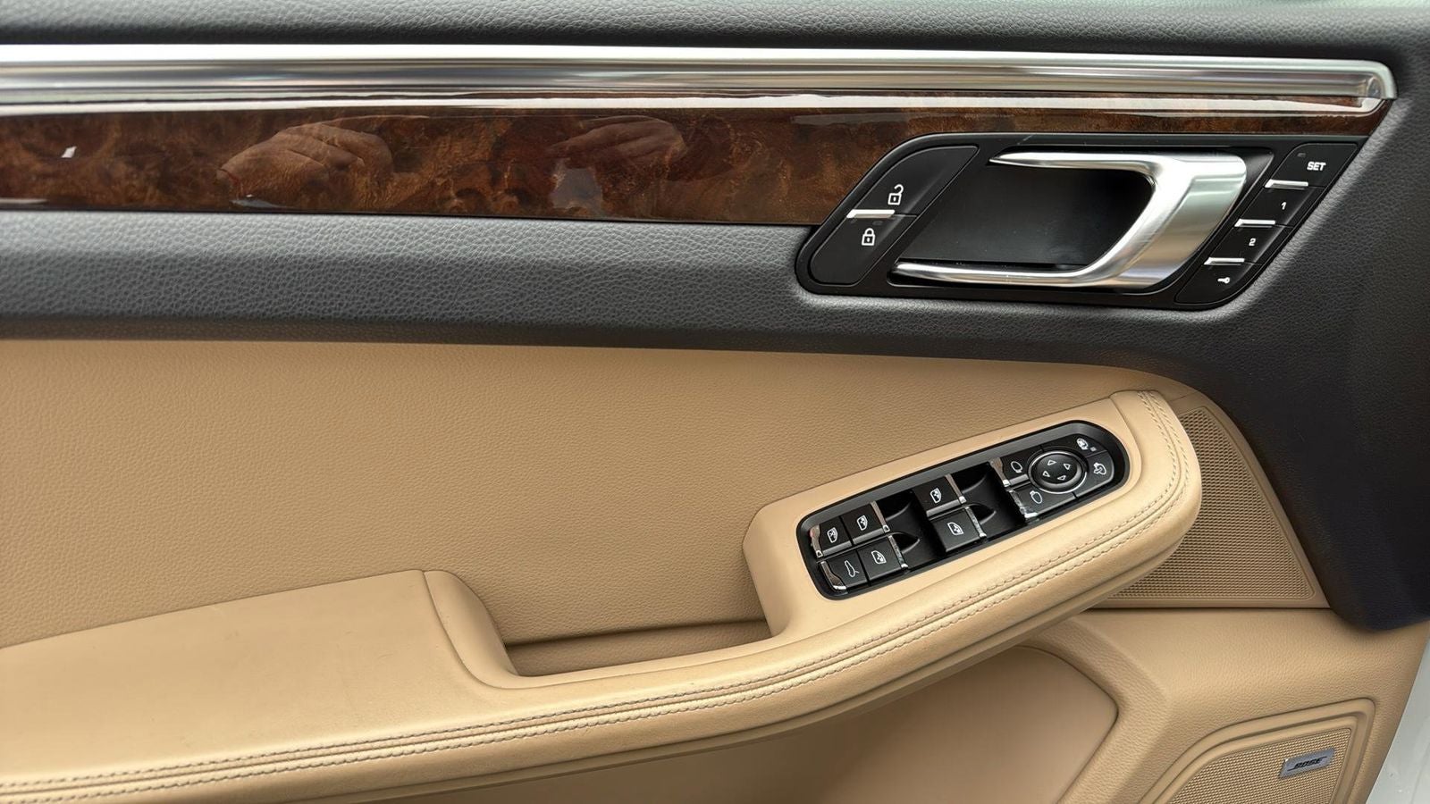 2020 Porsche Macan Base