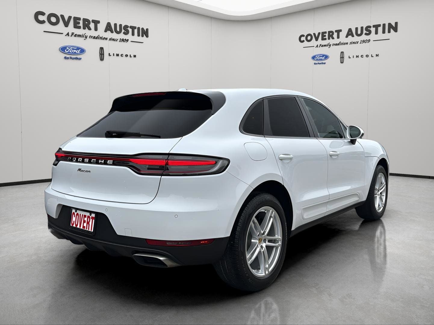 2020 Porsche Macan Base