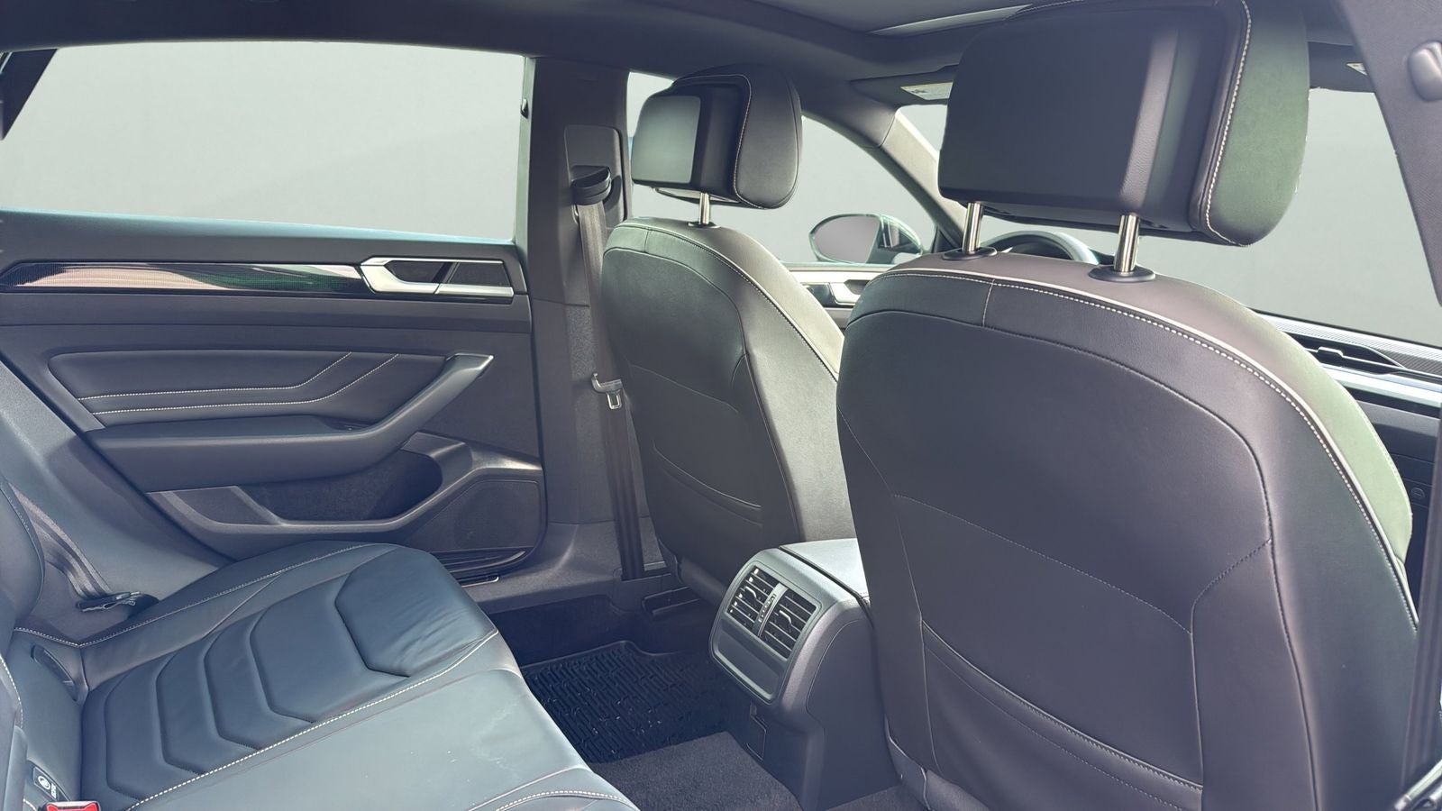 2023 Volkswagen Arteon 2.0T SEL R-Line
